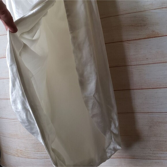 Elliatt Revolve Cassini White One Shoulder Satin Dress Wedding Special Occasion - Picture 5 of 15